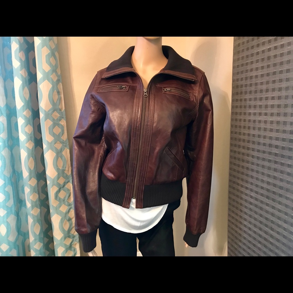 Leather jacket - Picture 2 of 5